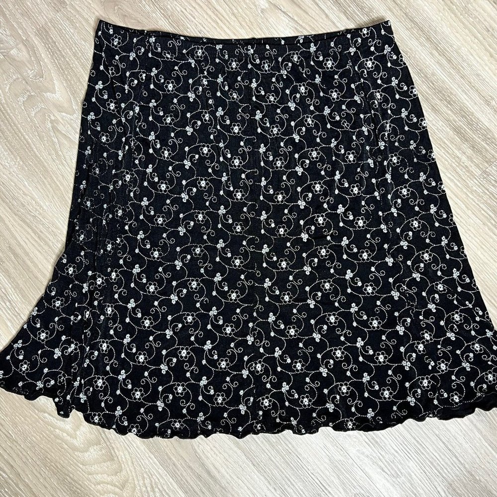 Briggs New‎ York Black White Floral Skirt Flowy Zips Med